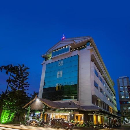 The Renai Cochin Hotel Kochi Bagian luar foto
