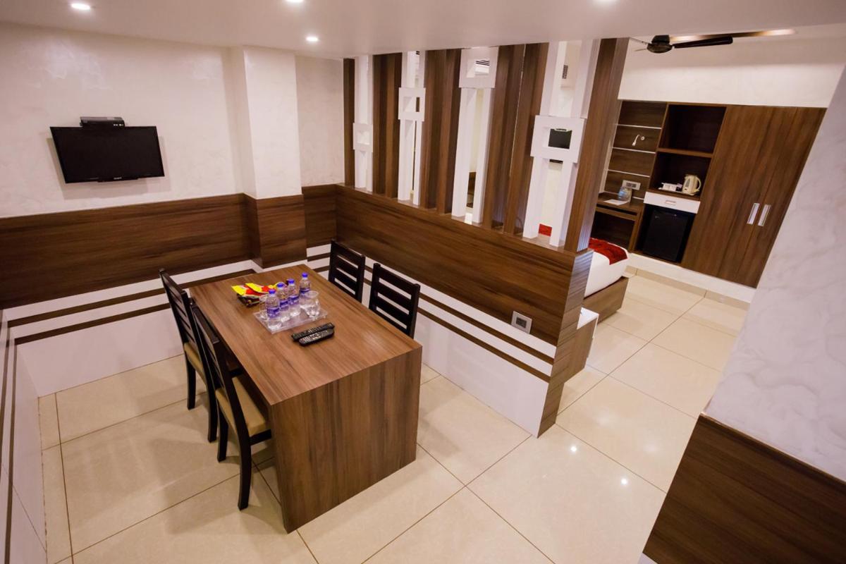 The Renai Cochin Hotel Kochi Bagian luar foto