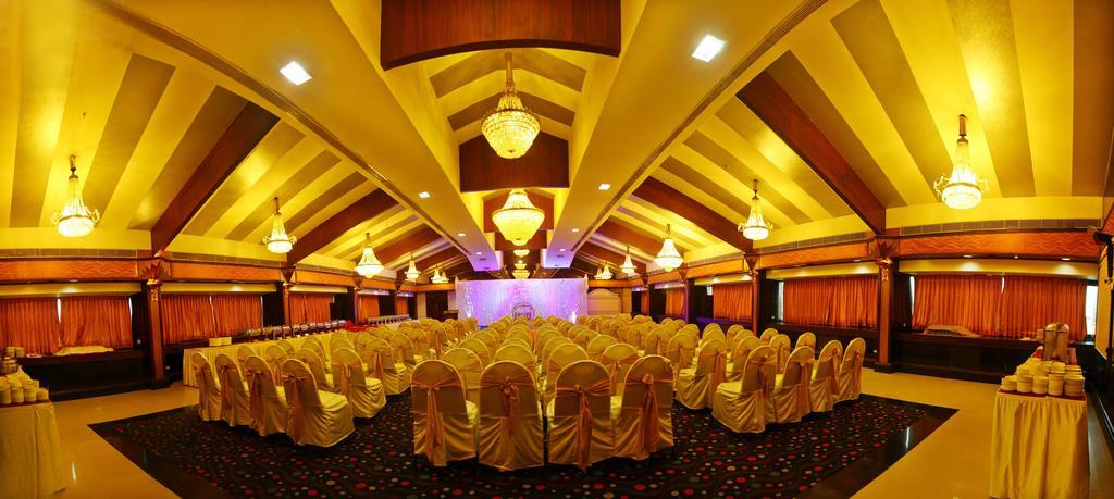 The Renai Cochin Hotel Kochi Bagian luar foto