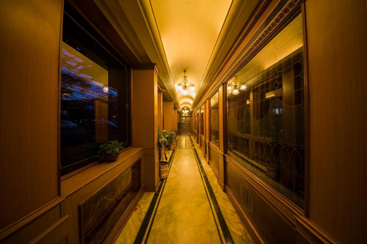 The Renai Cochin Hotel Kochi Bagian luar foto