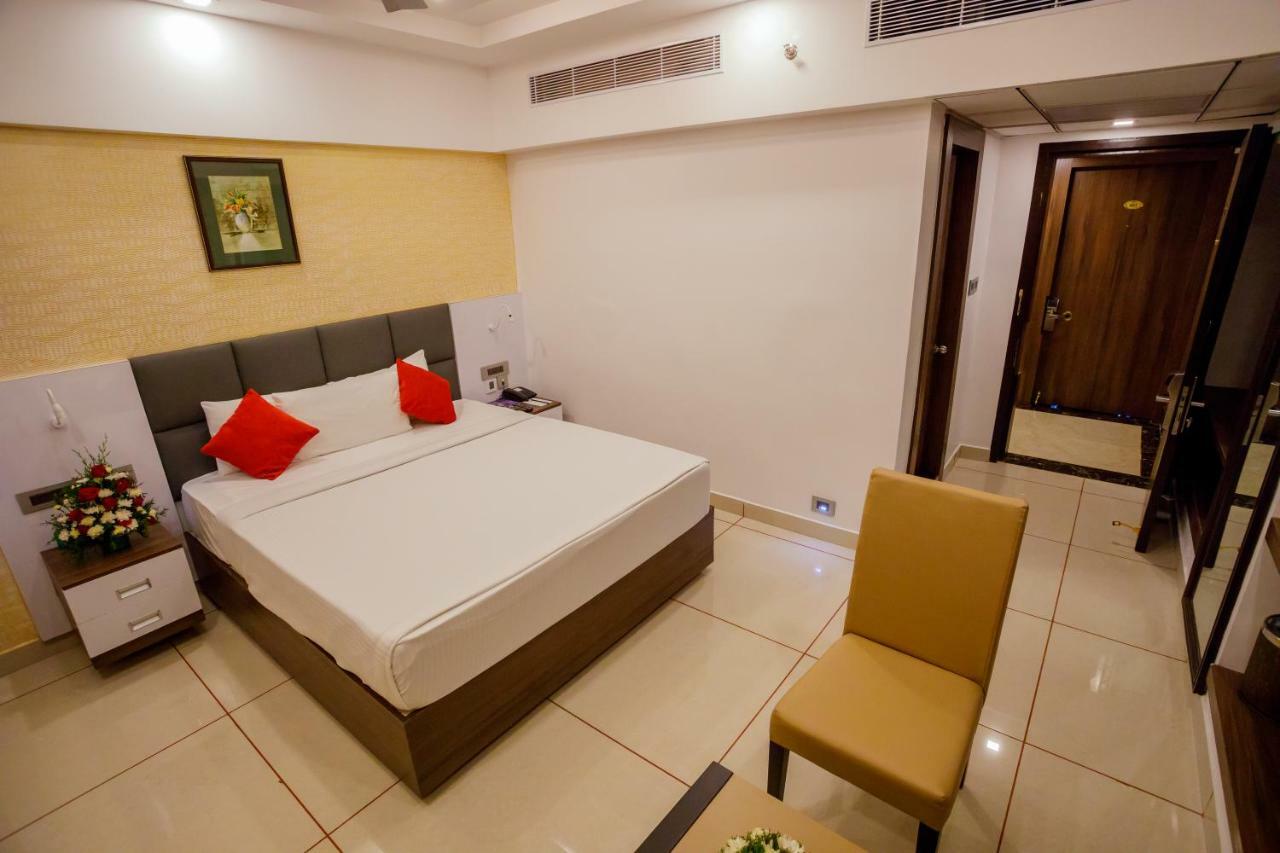 The Renai Cochin Hotel Kochi Bagian luar foto