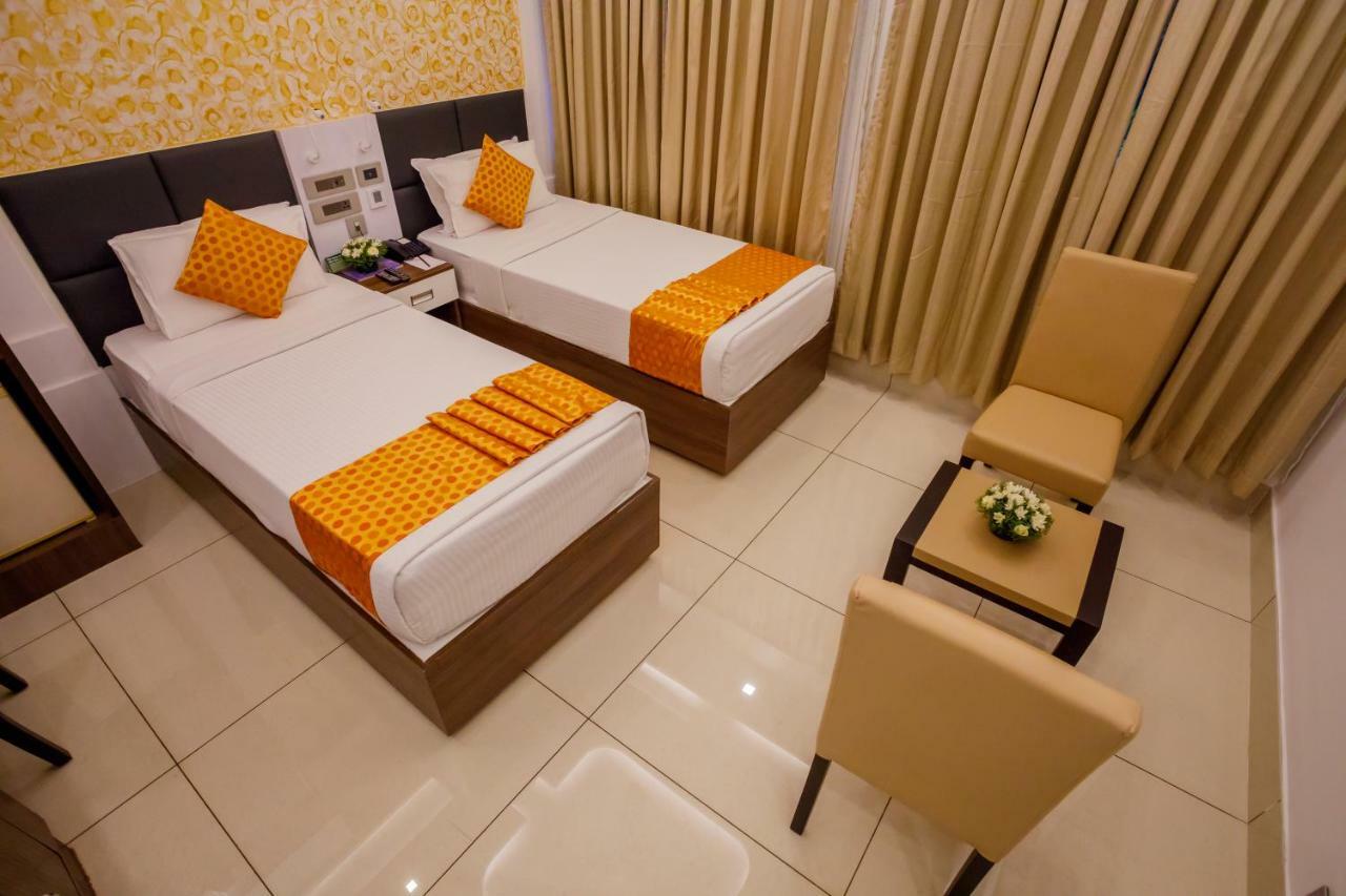 The Renai Cochin Hotel Kochi Bagian luar foto