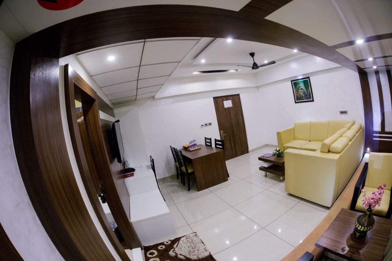 The Renai Cochin Hotel Kochi Bagian luar foto