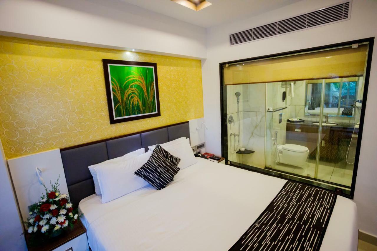 The Renai Cochin Hotel Kochi Bagian luar foto