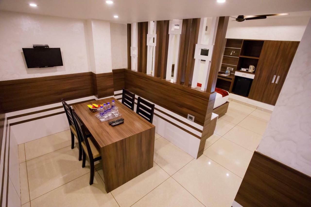 The Renai Cochin Hotel Kochi Bagian luar foto